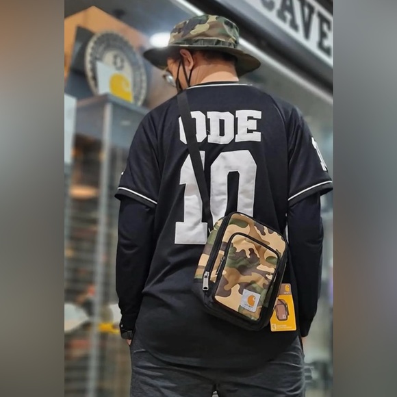 Carhartt Cross Body - Picture 6 of 7